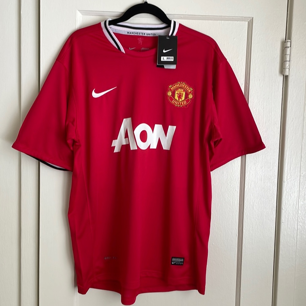 Manchester United Nike Sports Jersey Shirt NWT, size L